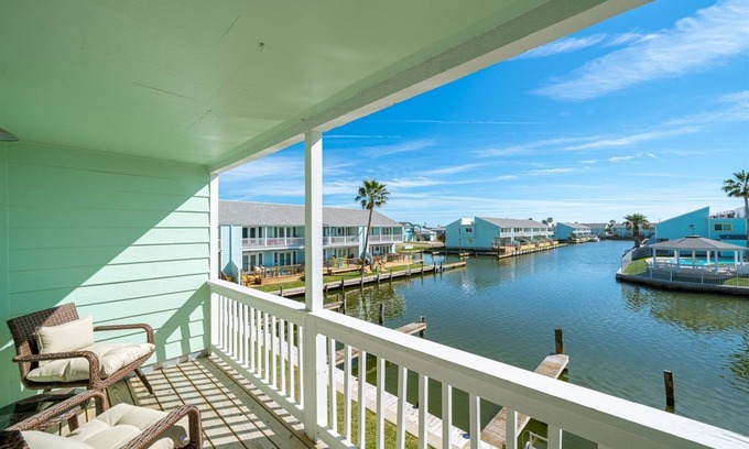 Key Allegro Condo | Unwind at 5 O'clock Somewhere | Pet Friendly with Boat Slip