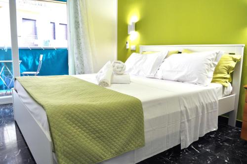 Rapallo Apartment | Seaside Escape at 5 Passi Dal Mare - Private Beach Access