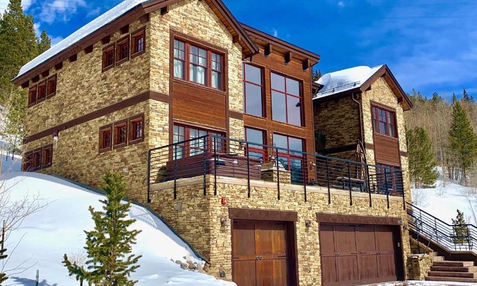 Breckenridge House | Discover Family-Friendly 5 Peaks at Breckenridge Retreat