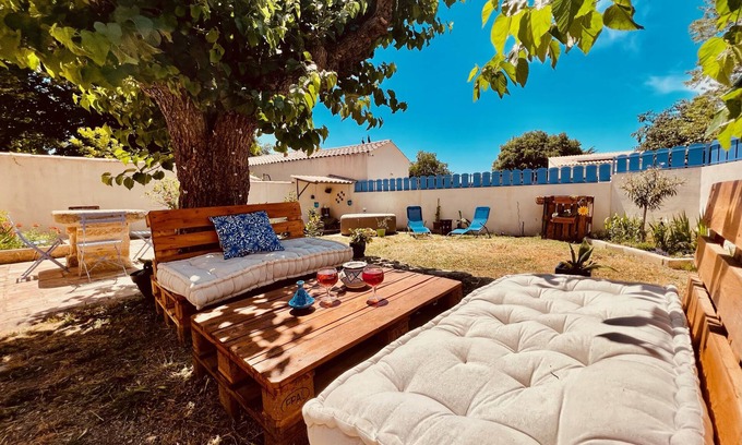 Aigues-Vives House | Family-Friendly Retreat in Aigues-Vives Near Beautiful Beaches