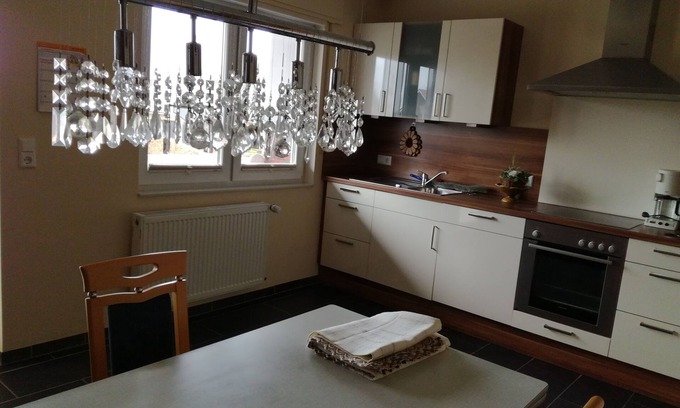 Nordhummling Apartment | Explore "Haus Herrenweg": Family-Friendly Apartment for 5