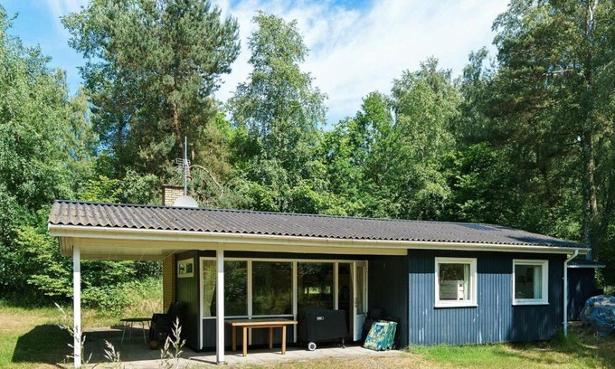 Oster Somarken House | Family-Friendly Holiday Home for 5 in Aakirkeby