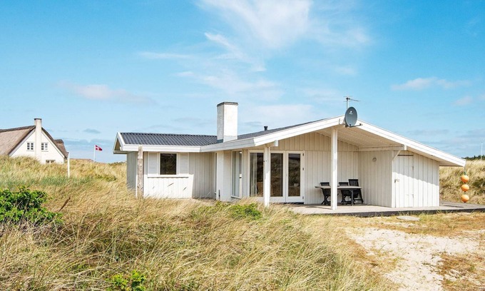 Argab House | Oceanfront Holiday Home for 5 in Hvide Sande - Guest Rated 9.6