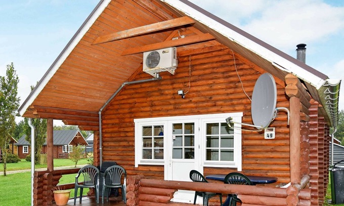 Hovborg House | Cozy Holiday Home in Hovborg for Up to 5 Guests
