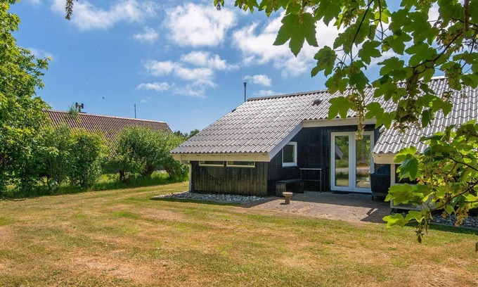 Bork Havn House | Family-Friendly Holiday Home in Hemmet with Ocean View