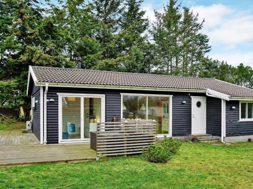 Gislov House | Family-Friendly 5-Person Holiday Home in Trelleborg