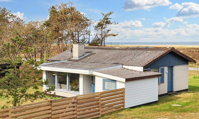 Læsø House | Oceanfront Holiday Home for 5 in Læsø - Guest Rated 9.2