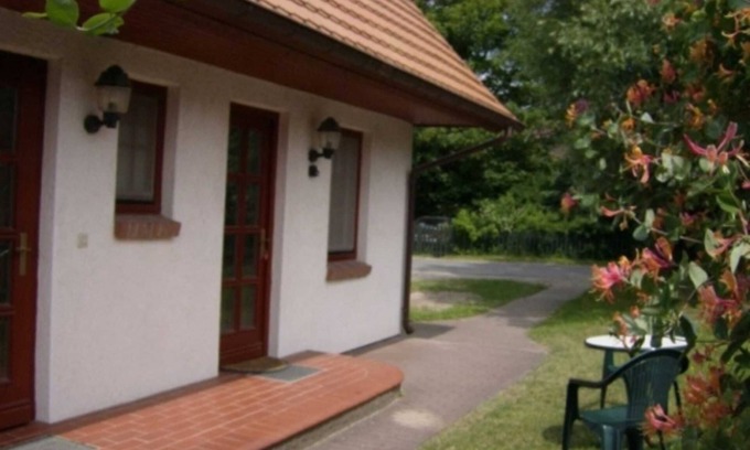 Ostseebad Ahrenshoop Apartment | Top-Rated Sundancer: Oceanfront Family Retreat Awaits