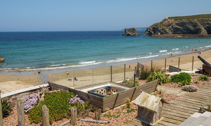 Portreath House | Experience Sea Views, Hot Tub & Fire Pit by the Beach