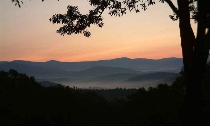 Ellijay Cabin | Elegant Retreat with Hot Tub Pavilion & 10/10 Guest Rating