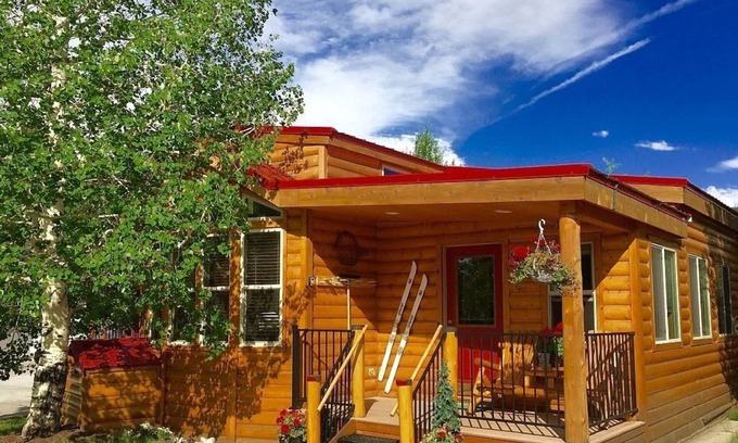 Breckenridge Ski Chalet | Premier Host: 5-Star Breckenridge Retreat with Pool & Hot Tub