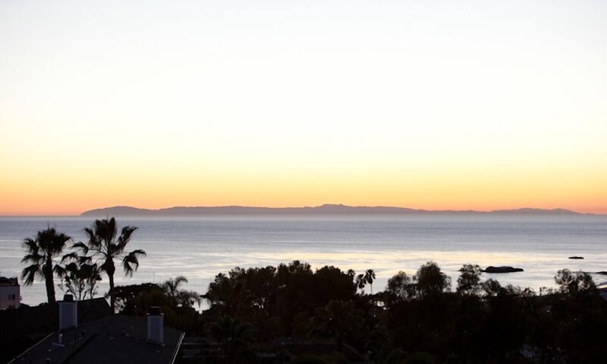Laguna Beach Cottage | Book Your Stay: Best Ocean Views Steps from the Beach