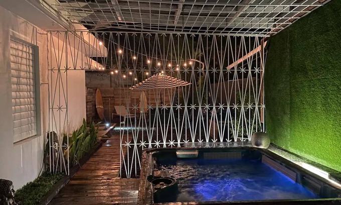 Isla Verde House | Prime Location Beach House with Ocean View & Pool Access