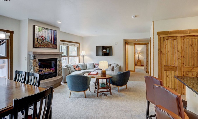 River Run Condo | Prime Location at Jackpine Lodge - Close to Gondola!