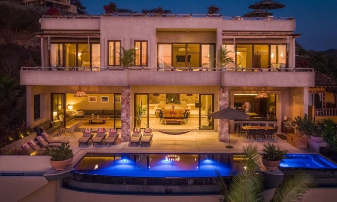 North End Villa | Exquisite 5-Star Retreat with Ocean Views & Full Amenities