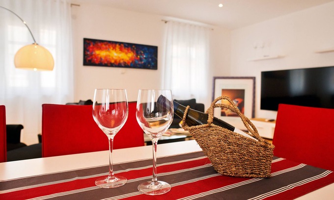 Kapellen-Drusweiler House | Elegant 5-Star Holiday Apartment "Nico" - Guest Rated 9.8