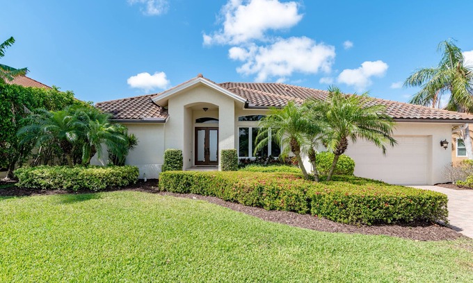 Marco Island House | Spacious Waterfront Home with Pool & Ocean Views for 10!