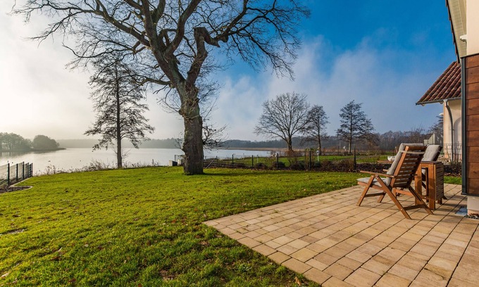 Krakow am See House | Lakefront 5-Star Home with Sauna and Spa – Guest Rated 10/10