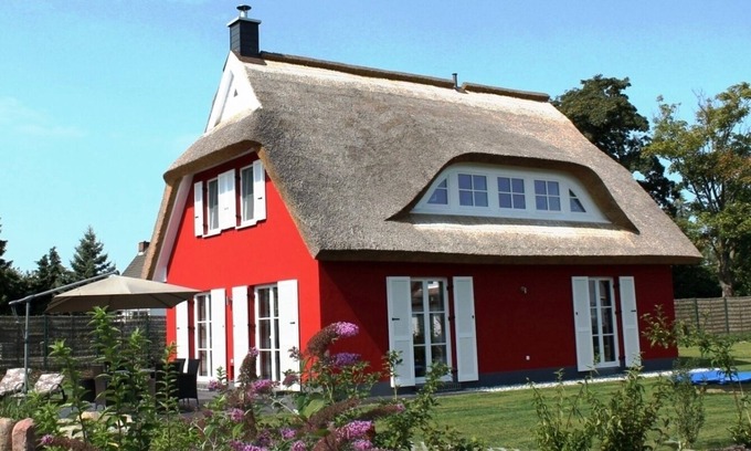 Ummanz House | Exquisite 5-Star Vacation Home with Pool & Sauna