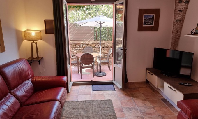 Collioure Apartment | Elegantly Designed 2-Bedroom Apartment in Historic District