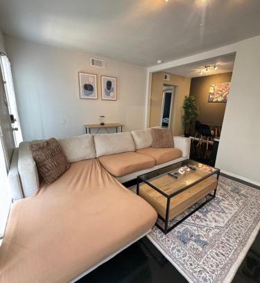 Old East Dallas Apartment | 5 STATE FAIR l DT Dallas l FIFA READY l Staycation 1Bd1Ba