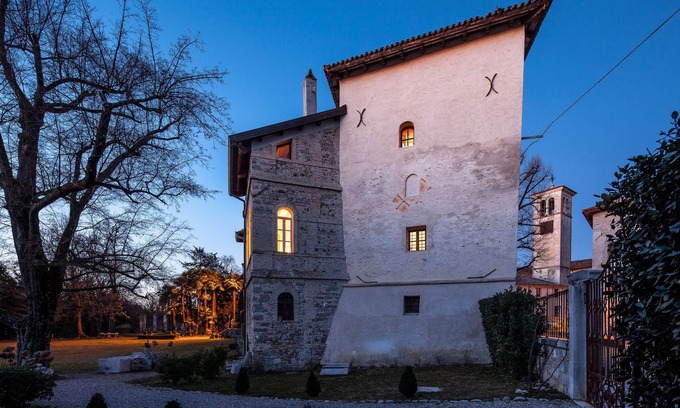 Strassoldo Apartment | Majestic Castle Tower with Ocean View & Spa Amenities
