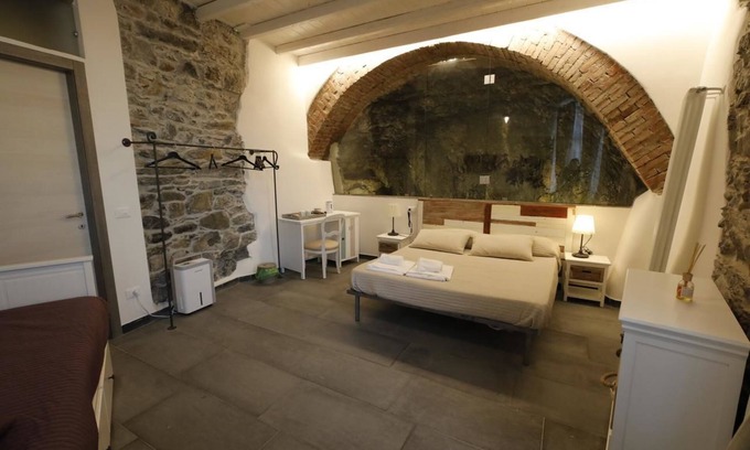 Manarola House | Top-Rated 5 Terre Pelagos 2 with Family-Friendly Amenities