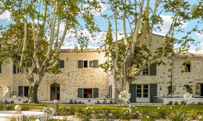 Mouries House | Exceptional 11BR Home with Pool & Spa in St Rémy Area