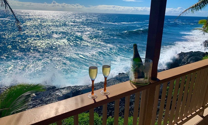Kehena Beach Estates House | Oceanfront Oasis: Breathtaking Views and Spa Amenities