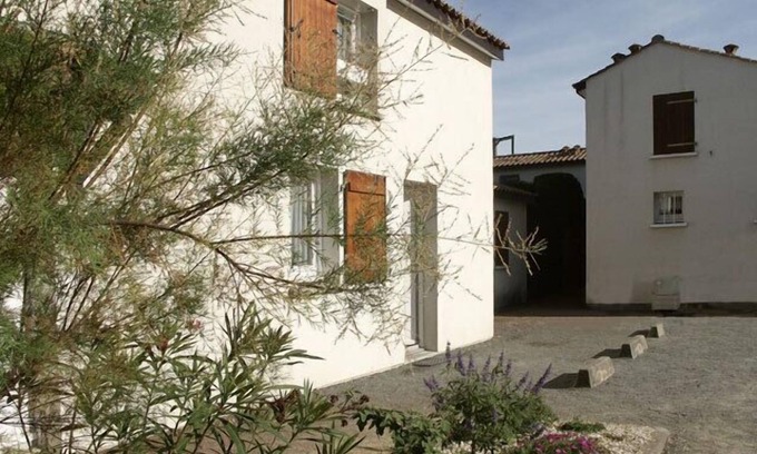 Jard-sur-Mer Villa | Beachside 2-Bedroom Villa with Pool and Ocean View