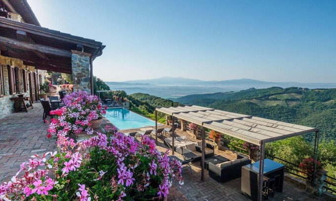 Civitella Paganico Apartment | Cozy 1-Bedroom Apartment with Pool for Up to 3 Guests