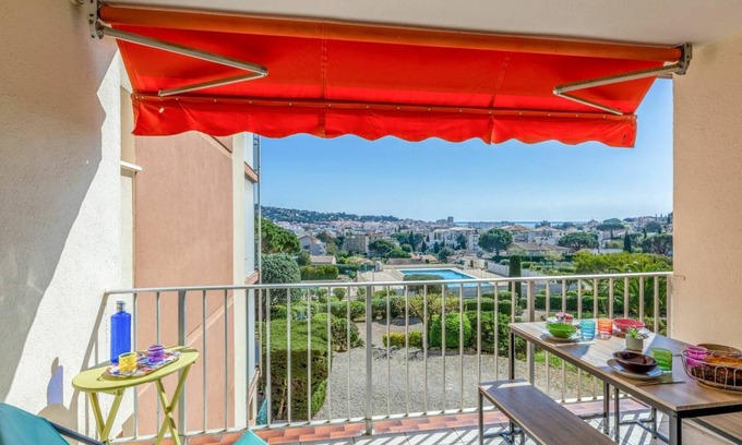 Sainte-Maxime Apartment | Cozy 50 m² Apartment with Ocean View for Up to 4 Guests