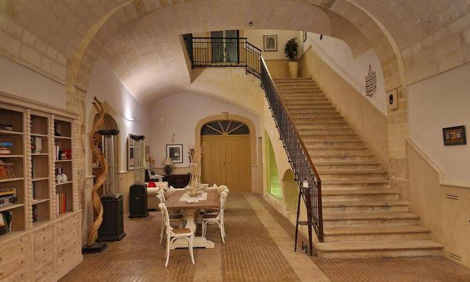 Gravina in Puglia Bed & Breakfast | Elegant Bed and Breakfast: 5-Star Stay with Kitchen Access