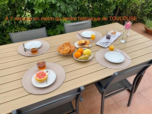 Toulouse South-East House | Tranquil 50 m² T2 with Ocean View & Free Parking