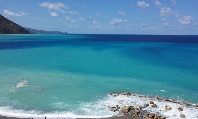 Gioiosa Marea Cottage | Family-Friendly Retreat Steps from Sandy Beach with Ocean View