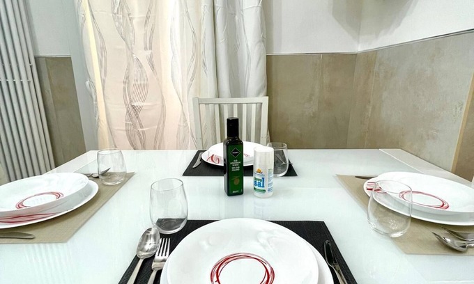 Historic Center Apartment | Charming 50 Tourist House Bologna with Garden and Breakfast