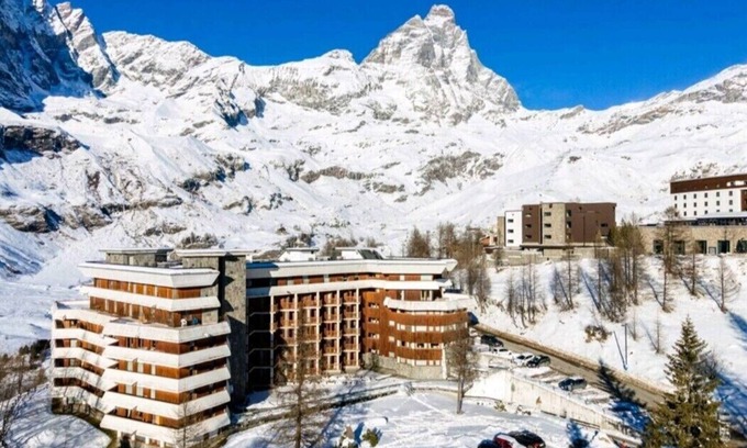 Cervinia Apartment | Convenient Access to Ski Lifts at Copper Cervino Hotel