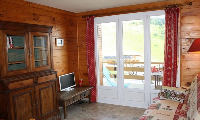 Chamrousse Apartment | Cozy Ski Retreat with Balcony and Spa in Chamrousse