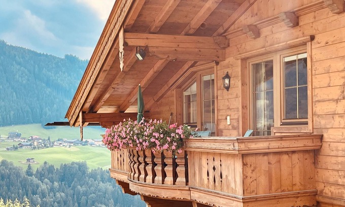 Gerlosbergeben Apartment | Charming 50m² Apartment in a Traditional Zillertal Home