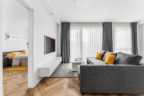 Snipiskes Apartment | Stylish 50m2 Apartment Near Japanese Garden - Family Friendly