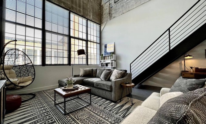Otterbien Home Apartment | Top-Rated 5104 Cartridge Factory Loft with Pool & Breakfast
