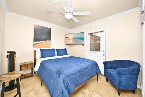 Balboa Peninsula House | Top-Rated Stay at 514 E Oceanfront B - Perfect Getaway