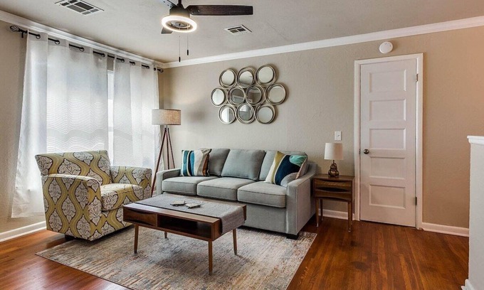 Central Oklahoma City House | 51ST PLACE - Tranquil Retreat with WiFi & Kitchen Access