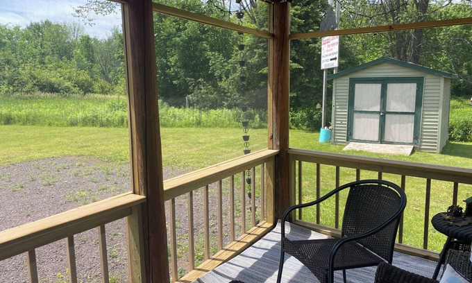 Rockland Cabin | Discover 52 on 3: A Cozy Cabin with Nature Adventures!