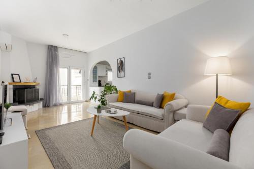 Kalamaria Apartment | Prime 4-Star Stay at 53 Central Luxury Apartment Thessaloniki