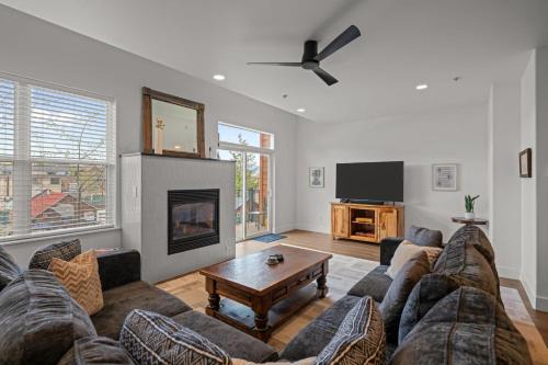 Frisco House | Top-Rated Family-Friendly Stay at 539 Granite St