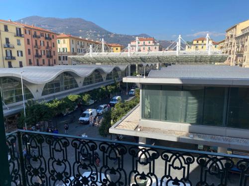 La Spezia Historic Centre House | Discover 54 Rosselli Rooms: Highly Rated & Family-Friendly