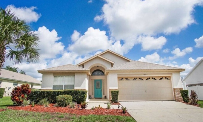 Orange Tree House | Family-Friendly Home with Private Pool Near Disney