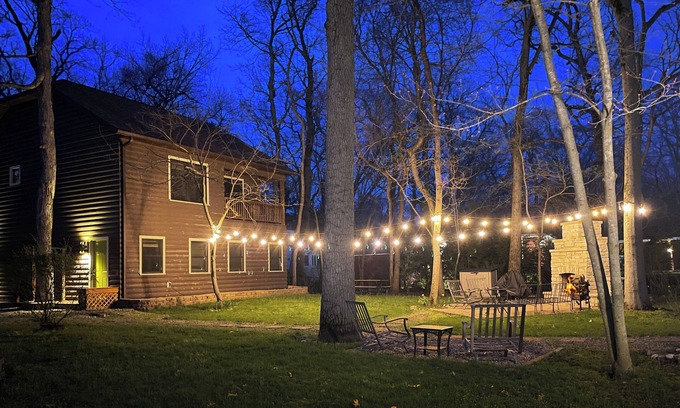 Michiana House | Wade's Lookout: Oceanfront Retreat with Pets and Firepit
