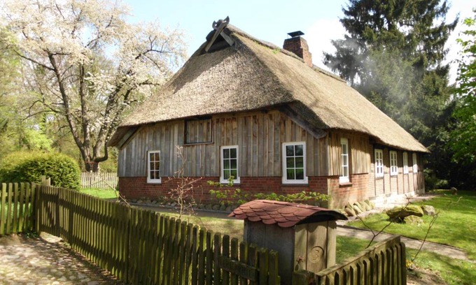 Soderstorf House | Eco-Friendly 2-Bedroom House for 4 Guests - Rated 9/10
